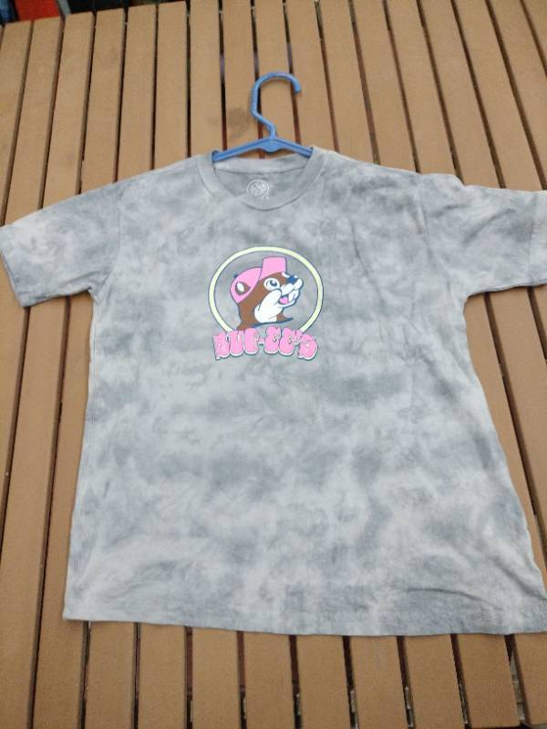 lot 58302 image: Buc-ees gray tie-dye T-shirt - YS