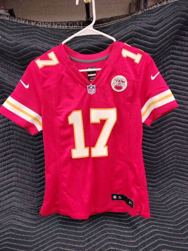 lot 1017 image: NFL Nike On Field Kansas City Chiefs Game Jersey - #17 Conley - M