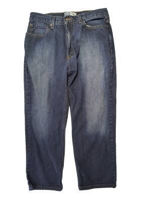 lot 1090 image: Levi Strauss Signature relaxed-fit dark wash denim jeans - W34L29
