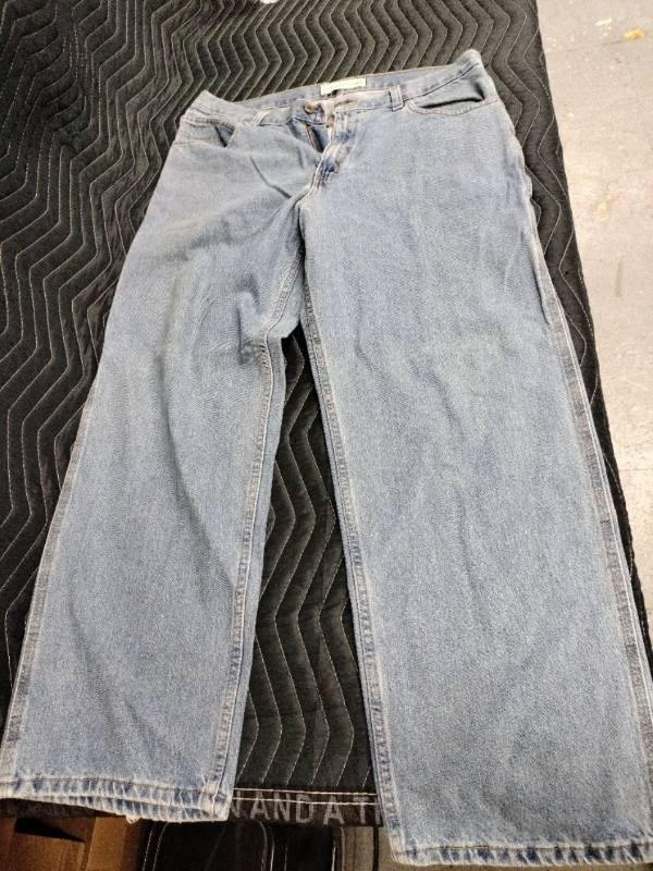 lot 1093 image: Faded Glory Carpenter light-wash wide-leg baggy denim jeans - 36x32