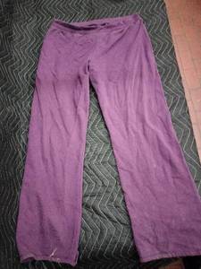 lot 61320 image: Hanes Purple Yoga Pants - L