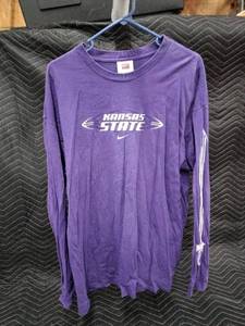 lot 61324 image: purple Nike Kansas State Wildcats long-sleeve crewneck t-shirt - XL