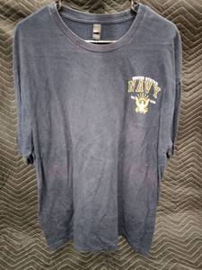 lot 61327 image: Dark Blue United States Navy T-Shirt - XL