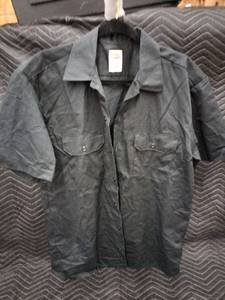 lot 61372 image: black Dickies mens work shirt - M