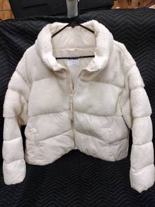 lot 61379 image: Old Navy creamwinter white color-blocked sherpa and nylon puffer jacket - XL