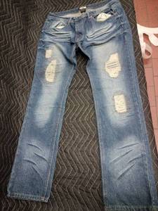 lot 61397 image: Gray Earth blue distressed light-wash denim straight-leg jeans - 38