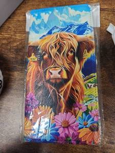 lot 3360 image: Highland Cow Phone Case for S2 Ultra - Retail $0