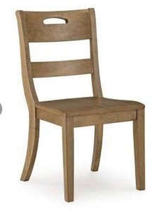 lot 20165 image: Mylarken Dining Chair by Ashley Furniture