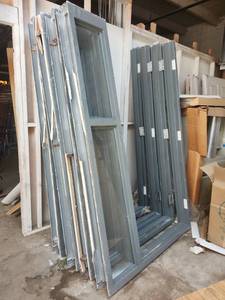 lot 22586 image: Gray Aluminum Door Frame w Glass Panel & Hardware