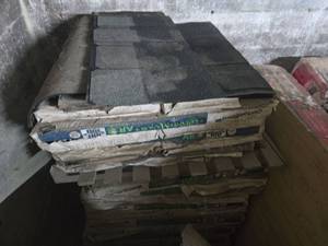 lot 23612 image: Bulk Pallet of Grand Manor Shingles