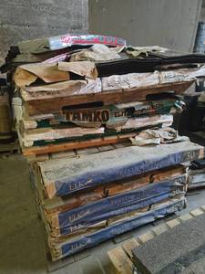 lot 23622 image: Lot of Roofing Shingles Asphalt Slate Tiles Mixed Brands Pallet