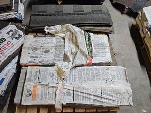 lot 23629 image: Asphalt Roofing Shingles Bundle Mountain Slate LN2