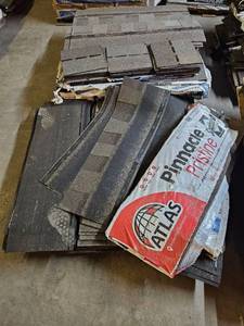 lot 23630 image: Atlas Pinnacle Prishade Asphalt Roof Shingles Lot