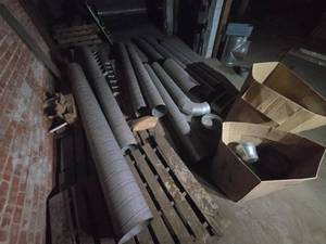 lot 23645 image: HVAC Ductwork Pipe Tubes Lot with Connectors