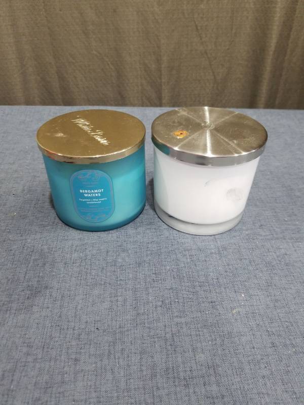 lot 1299 image: 2 Scented Candles with Metal Lids Bergamot Waters