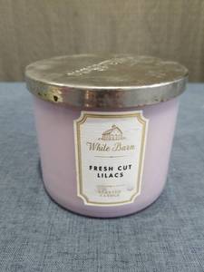 lot 1718 image: White Barn Fresh Cut Lilacs Scented Candle