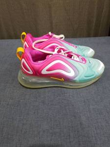 lot 1721 image: Nike Air Max 720 Youth Running Shoes Pink Mint US 7.5