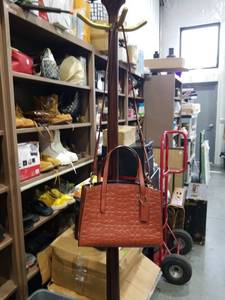 lot 1727 image: TRENDY SHOULDER FASHION PURSE