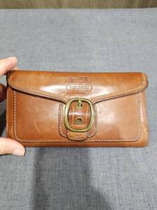 lot 1732 image: TRENDY FASHION WALLET