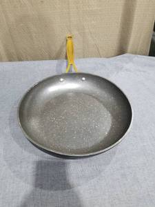 lot 1781 image: Thyme & Table Nonstick Skillet with Yellow Handle