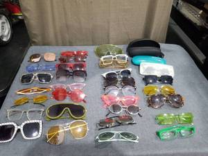 lot 1795 image: Lot of  Assorted Sunglasses and Eyeglasses with Cases