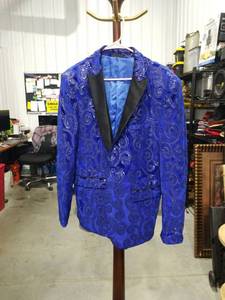 lot 1808 image: Blue Blazer  Size 44R Spiral Pattern Polyester Spandex