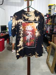 lot 1816 image: Popuular Tie-Dye Graphic T-Shirt X-Large 100% Cotton