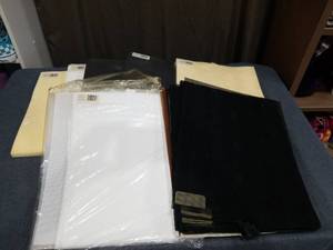 lot 1886 image: Lot of Random Plastic Canvas Mesh Q
