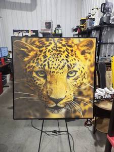 lot 2972 image: Backlit Display Panel with Leopard Image 6-Pane Light Box