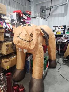 lot 2974 image: Inflatable Reindeer Yard Decoration with Blower Motor