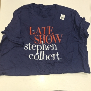 lot 48170 image: CC Provided T-Shirt, Women, Navy Blue, SIZE L
