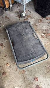 lot 5015 image: Rubbermaid rolling cart with handle  - Retail $0