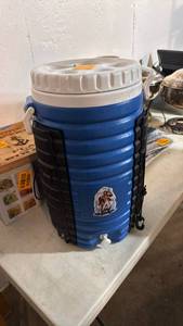 lot 5076 image: Insulated Beverage Cooler Blue White 5 Gallon Capacity - Retail $0