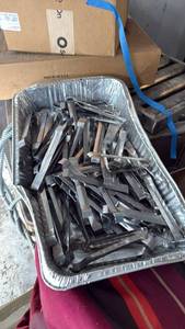 lot 5090 image: Lot of tongs - Retail $0