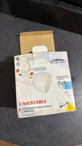 lot 5120 image: Davison LAjustable Lamp Socket Adapter FT 41000-WH - Retail $0