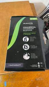 lot 5145 image: Avamix Commercial Immersion Blender 16 inch 34 HP Medium-Duty - Retail $0
