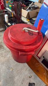 lot 5148 image: Salad spinner  - Retail $0