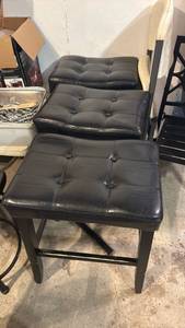 lot 5164 image: Black Tufted Counter Height Stool set of 3  - Retail $0