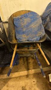 lot 5217 image: Set of 2 wheelbarrows  - Retail $0