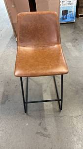 lot 3029 image: RC 24 inch Bowden Faux Leather Counter Height Chair