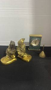 lot 1007 image: Green marble and brass world time zone mantel desk clock 6 inches tall, brass bell and book end