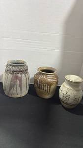 lot 1014 image: 3 Ceramic Pottery Vessels Lot Decorative vessels tallest is 9 inches