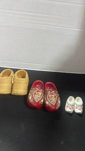 lot 1021 image: Lot of 3 Decorative Clogs Holland 13cm Red White, Woven Straw and mini clogs