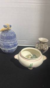 lot 1045 image: Nautilus dish, and vessels