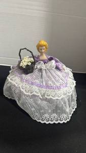 lot 1060 image: vintage porcelain half-doll figurine