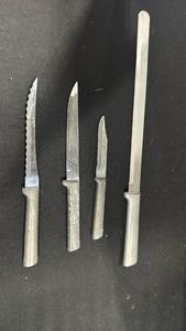 lot 1078 image: Knives