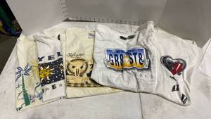 lot 1212 image: Mens tshirts Lg and XL