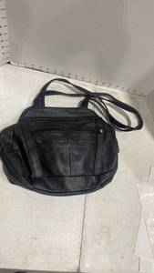 lot 1242 image: Ladies shoulder bag
