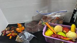 lot 1308 image: Fall decor and faux food