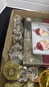 lot 1316 image: Christmas ornaments and decor